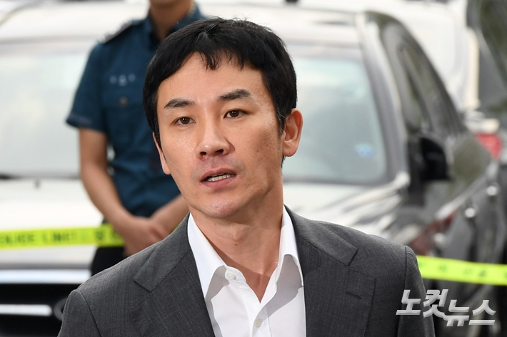 배우 엄태웅 9년 만에 복귀…아내 윤혜진 "기적" 심경 고백