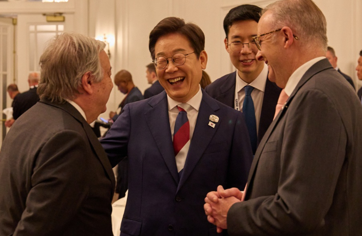 G7 외교데뷔 李대통령…2주차 국정수행 긍정 59.3%[리얼미터]