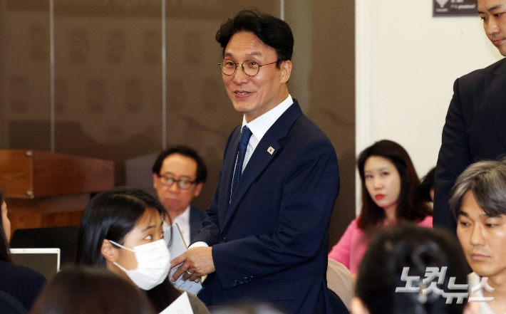 김민석 국무총리 후보자 외신기자간담회에 참석하고 있다. 류영주 기자