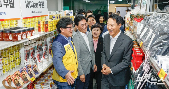 영등포 쪽방상담소 온기창고 찾은 서울시장