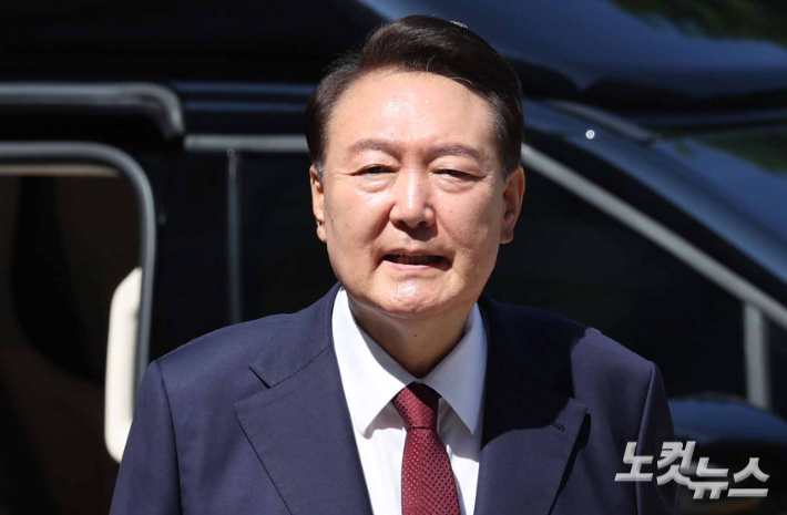 경찰, 尹체포영장 신청 없이 내란 특검에 사건 인계