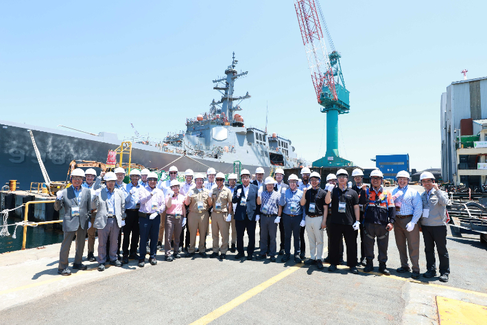 미국 전문가 그룹은 23일부터 25일까지 열리는 '한·미 조선협력 전문가 포럼' 참석을 위해 한국을 방문했다. 그 첫 일정으로 HD현대중공업 울산 본사를 찾았다. HD현대중공업 제공