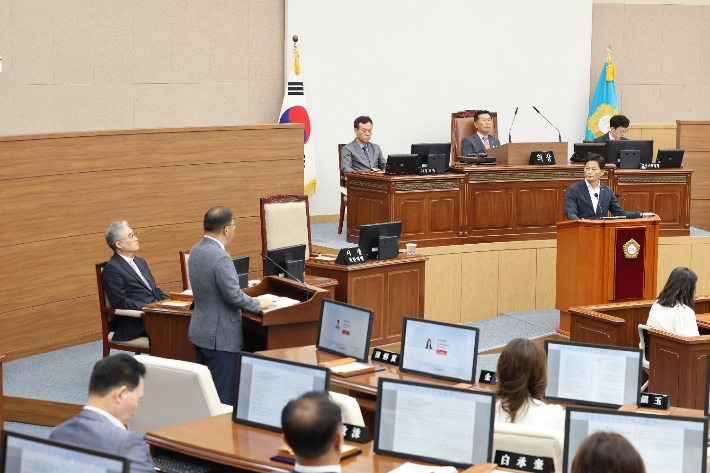 시정질문하는 박해정 창원시의원. 창원시의회 제공 