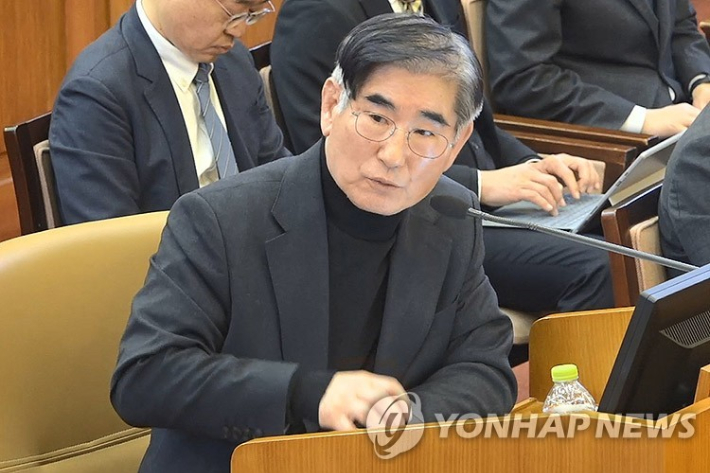 김용현 구속 심사, 재판부 신중 행보…내일은 결론 난다
