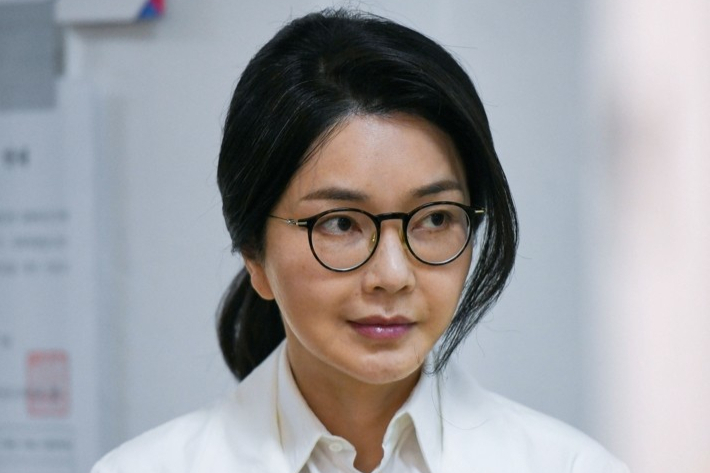 '표절 논란' 김건희 석사학위 취소…국민대 박사학위도 취소 수순