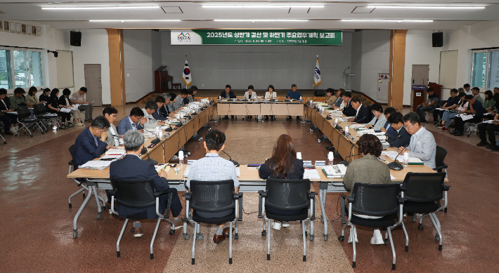 진안군은 24일 2025년 상반기 결산 및 하반기 주요업무 보고회를 했다. 진안군 제공