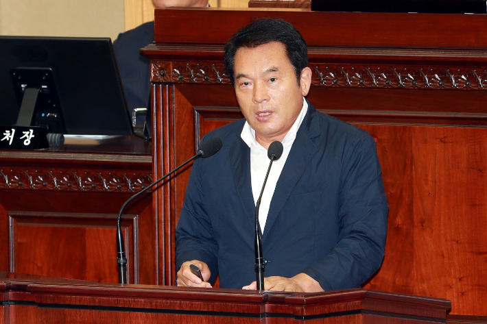 충북도립대표도서관 건립 또다시 원점…오락가락 행정 비판도