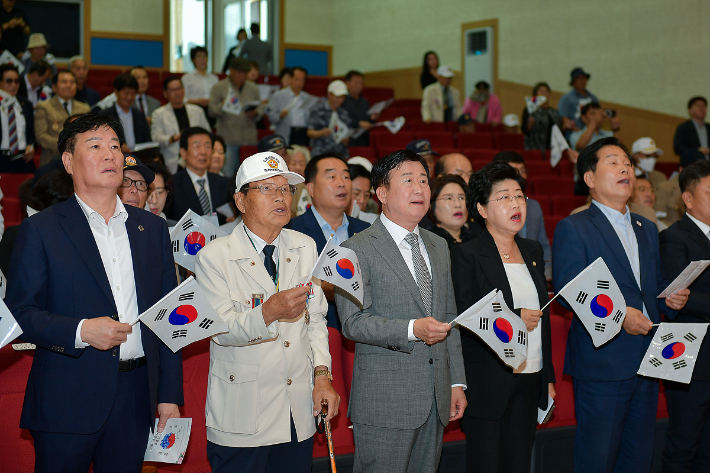 전남 여수시는 25일 오전 여수문화홀에서 6·25전쟁 제75주년 기념식을 개최했다. 여수시 제공