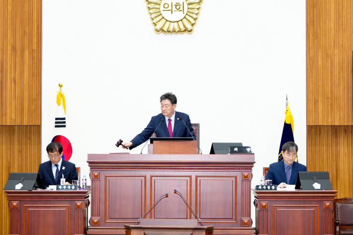 경주시의회, 정례회 본회의 개최…21건 의결·예결위 구성