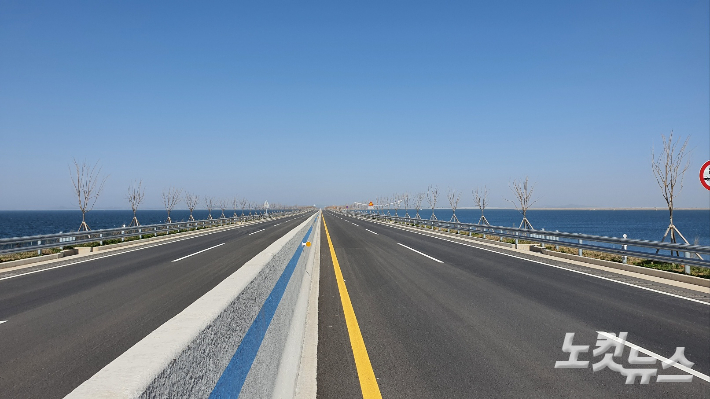 새만금 동서도로. 도상진 기자