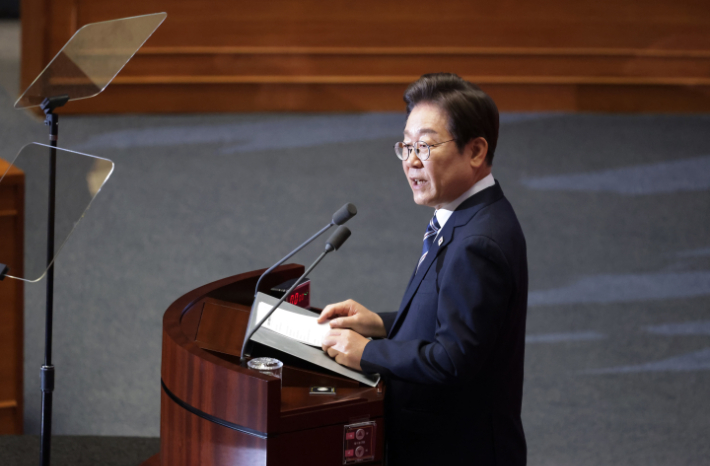 李대통령 "경제위기에 긴축 고집은 무책임"…추경안 설득[영상]