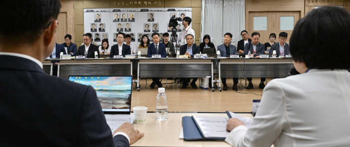 '퇴짜' 방통위, 국정위에 "공영방송 지배구조 개선" 보고