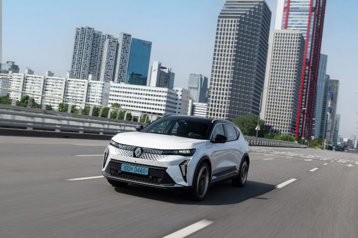 세닉 E-Tech 100% 일렉트릭. 르노코리아 제공