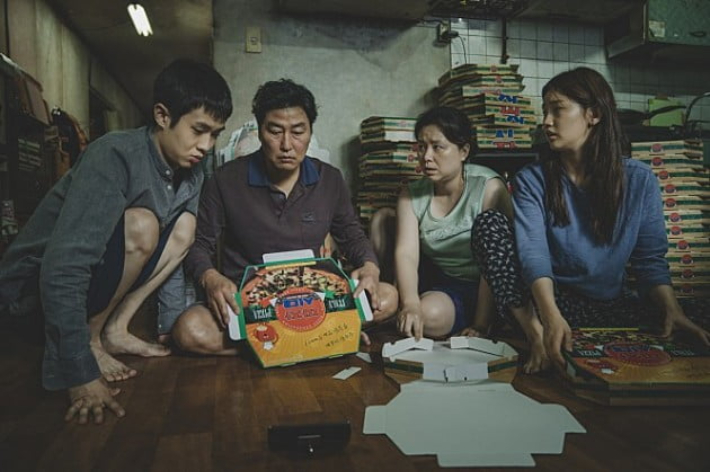 봉준호 '기생충', 美 NYT 선정 '21세기 최고의 영화' 1위