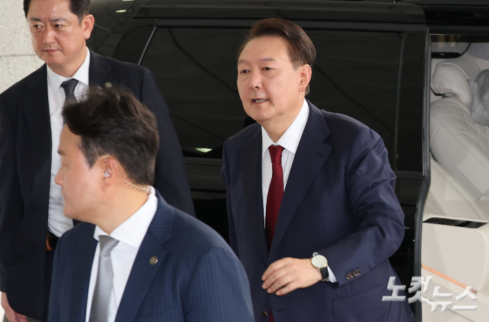 [속보]특검 "尹, 더이상 조사 안 받으면 출석거부 간주하고 결단"