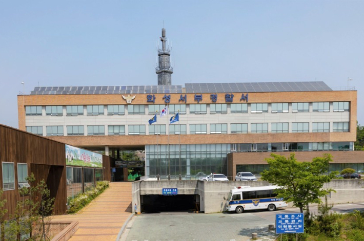 '택시기사 살해한 뒤 도주'…행인까지 차로 친 20대 구속
