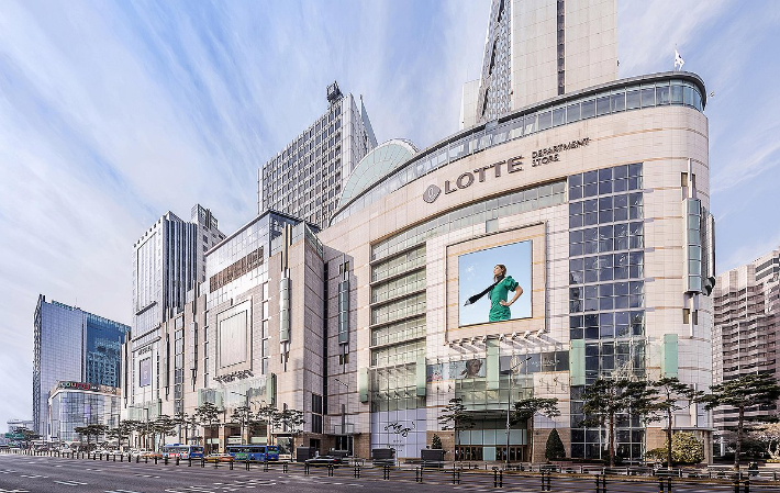 롯데백화점, AI 기반 고객 분석 시스템 'BI 에이전트' 업계 최초 도입