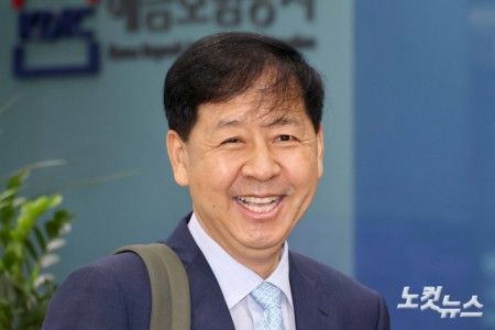 출근하는 구윤철 경제부총리 후보자