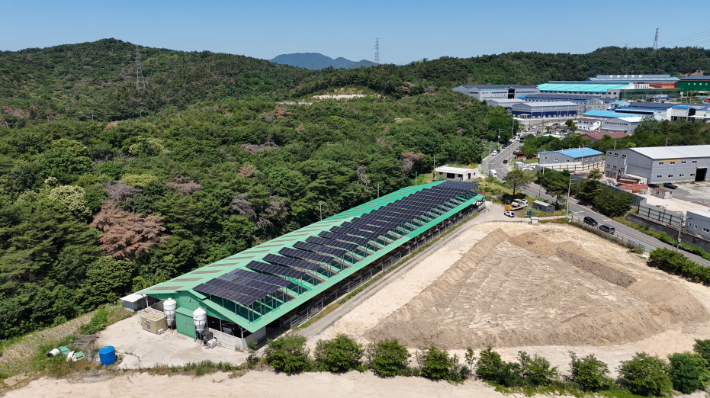 경주시 천북면에 위치한 '경주천년한우 미소짓다' 농장. 경주시 제공 