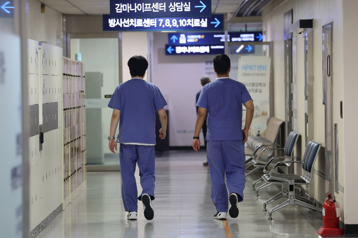 전공의 단체 "소통으로 이어지길"…'정은경 복지장관 지명'에