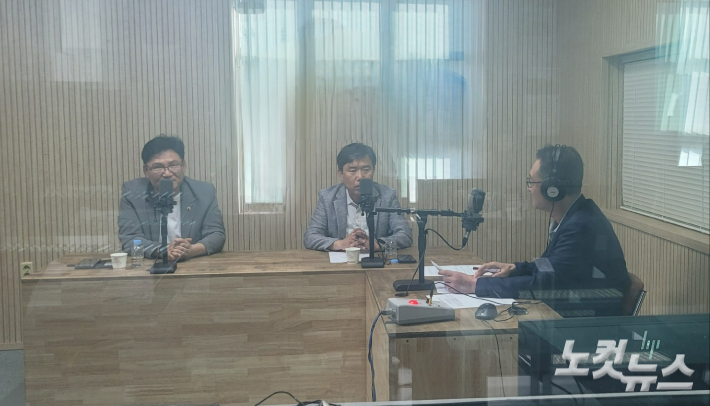 왼쪽부터 국민의힘 유상용 충북도의원, 이상식 더불어민주당 충북도의원, 김종현 앵커. 충북CBS 