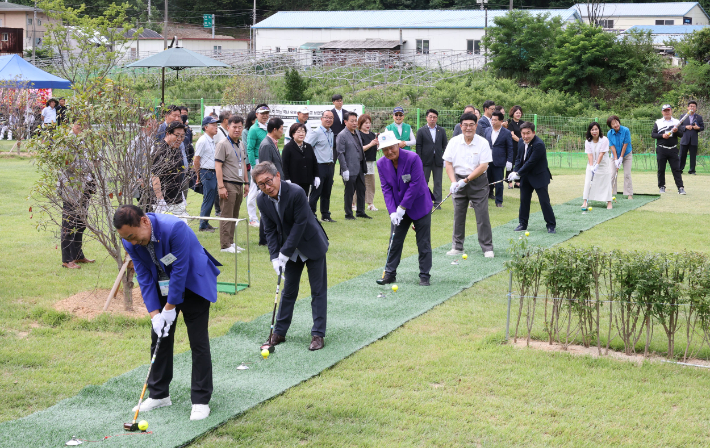 도계파크골프장 개장 기념 파크골프대회. 삼척시 제공