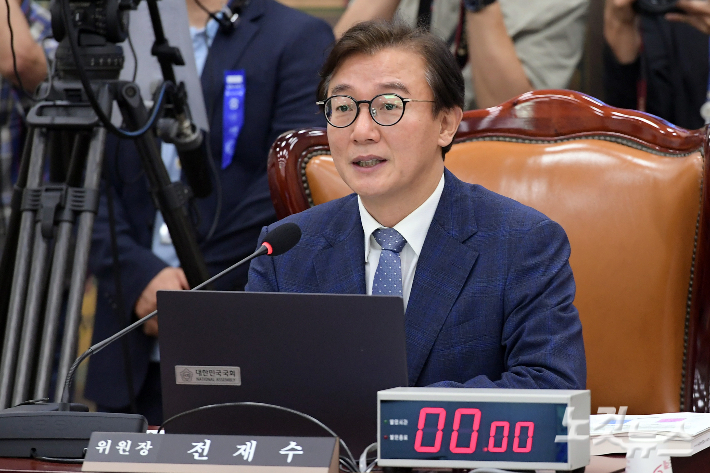 해수부 장관 후보로 지명된 더불어민주당 전재수 의원. 윤창원 기자