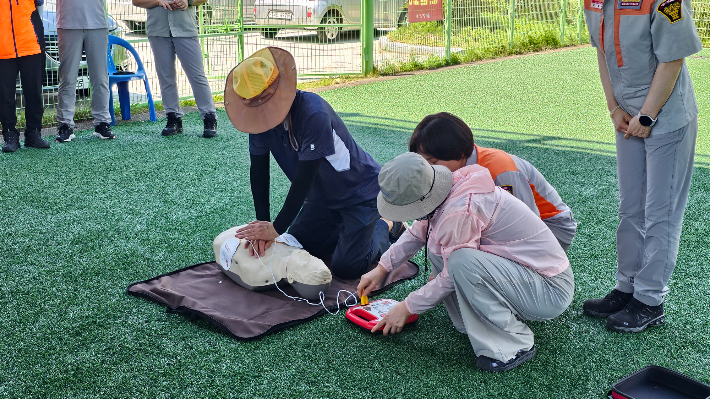 CPR 교육 실습 모습. 월성본부 제공
