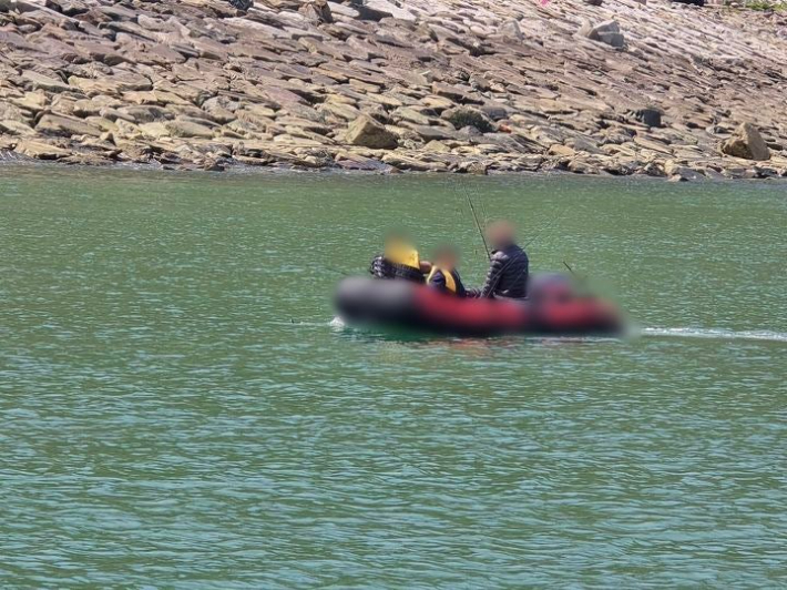 구명조끼 미착용 모습. 전북 군산해양경찰서 제공