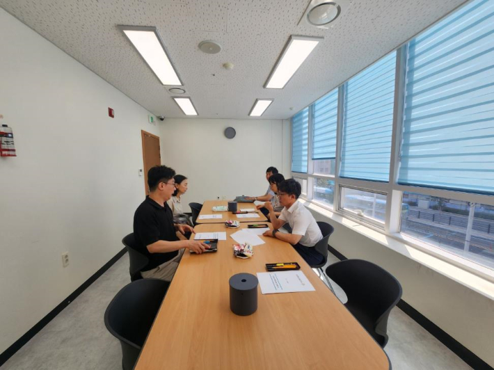 부산시가 때 이른 폭염에 노숙인종합지원센터와 장애인작업장에 대한 현장 점검을 실시했다. 부산시 제공 