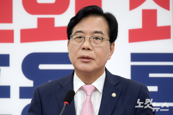 윤창원 기자