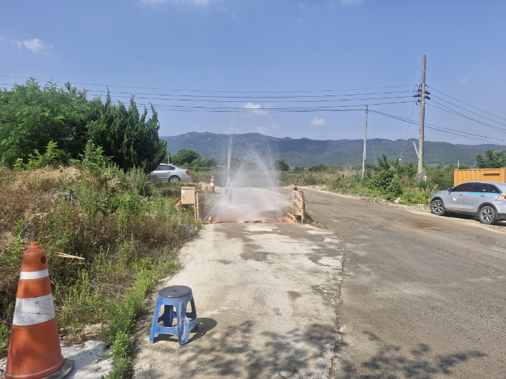 경주시가 육상골재 채취 사업장에 대한 지도점검을 실시하고 있다. 경주시 제공