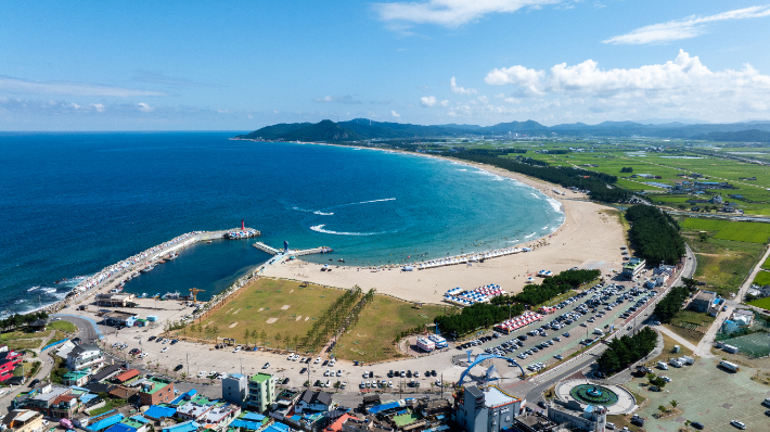 영덕 고래불해수욕장. 영덕군 제공