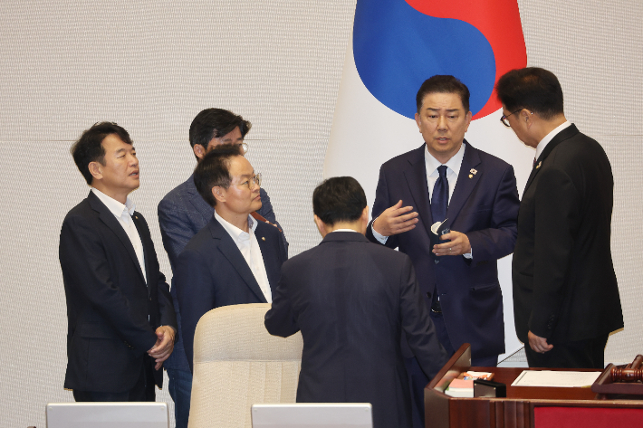 추경 막판 진통…'검찰 특활비' 문제로 여당 내 이견 분출