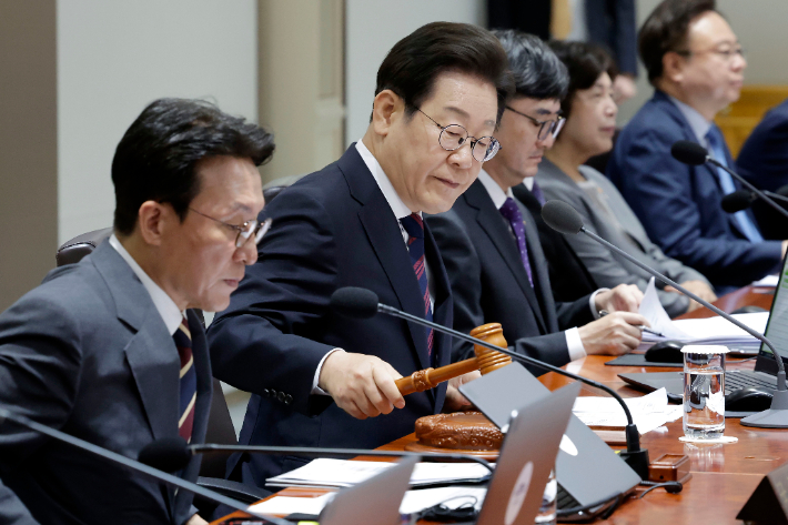 31.8조 추경 국무회의 의결…李대통령 "최대한 신속히 집행"