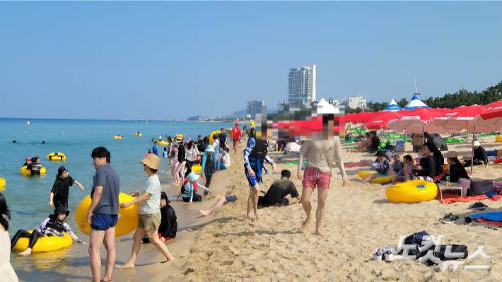 북강릉 36.7도 '찜통더위'…동해안 해수욕장 7만여 명 '풍덩'