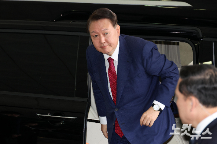 尹 2차 조사 마무리…특검, 외환 혐의 추가 소환도 염두