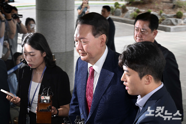 [속보]尹측 "특검 무리한 영장청구 법원서 소명"