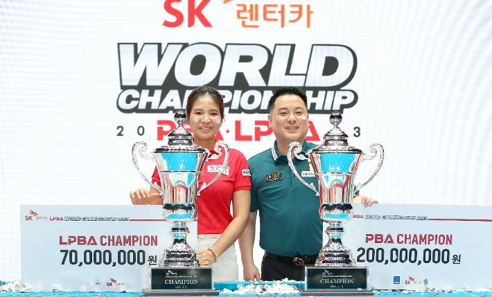 2022-23시즌 왕중왕전인 SK렌터카 월드 챔피언십에서 동반 우승한 스롱과 조재호. PBA