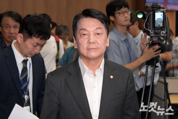 '출범하자마자 파국' 국민의힘 혁신위…인선 갈등 진실게임도