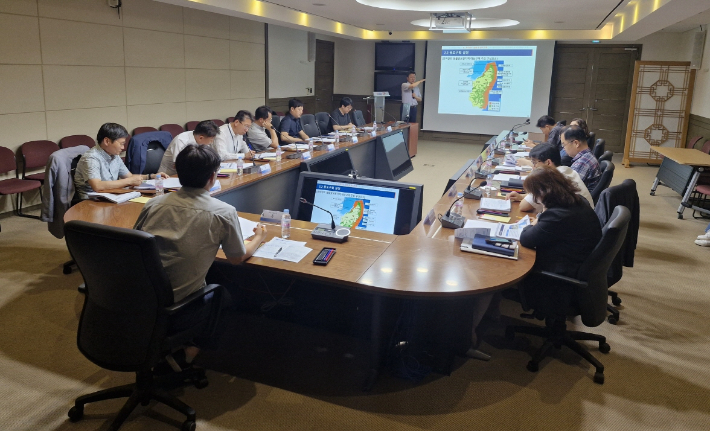 포항시는 7일 시청 중회의실에서 '호미반도 유네스코 생물권보전지역 지정을 위한 타당성 조사 및 기본계획 수립 용역' 최종보고회를 개최했다. 포항시 제공