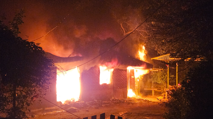지난 7일 오후 8시 4분쯤 전북 진안군 용담면의 한 단독주택에서 불이 나 약 1750만 원의 재산 피해가 발생했다. 전북소방본부 제공