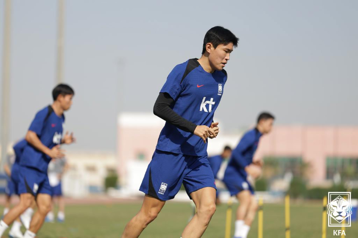 훈련 중인 김봉수. 대한축구협회