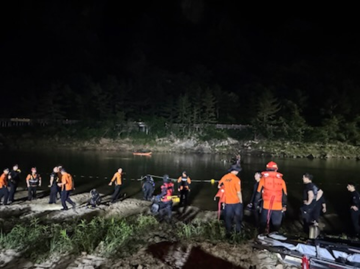 금강서 물놀이하다 실종된 20대 4명, 심정지 상태로 발견(종합)