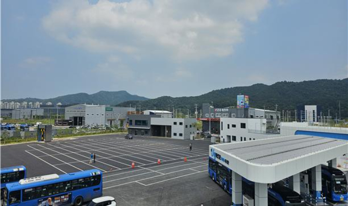 금호워터폴리스 시내버스 공영차고지. 대구시 제공