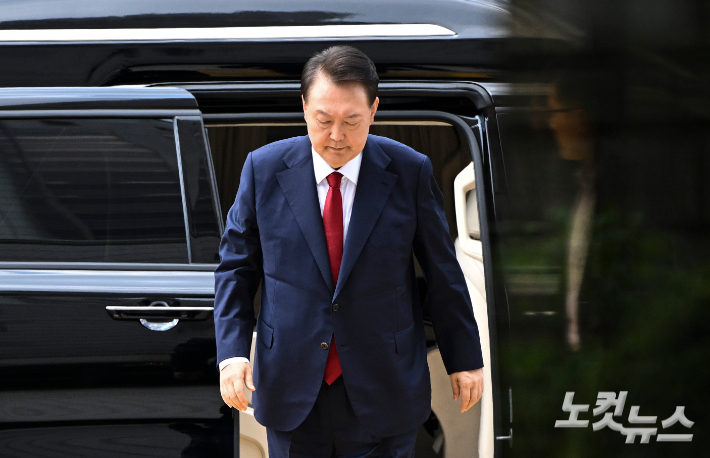 내란특검 "尹에게 오는 11일 오후 2시 출석 요구"