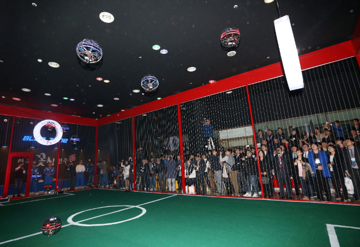 드론 축구 경기 시연 장면. 기사와는 직접적인 관계 없음. 연합뉴스