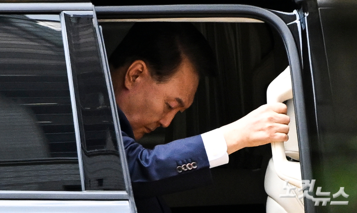 구속된 尹 3차 소환 불응…특검, 사유 확인 후 강제구인 검토[영상]