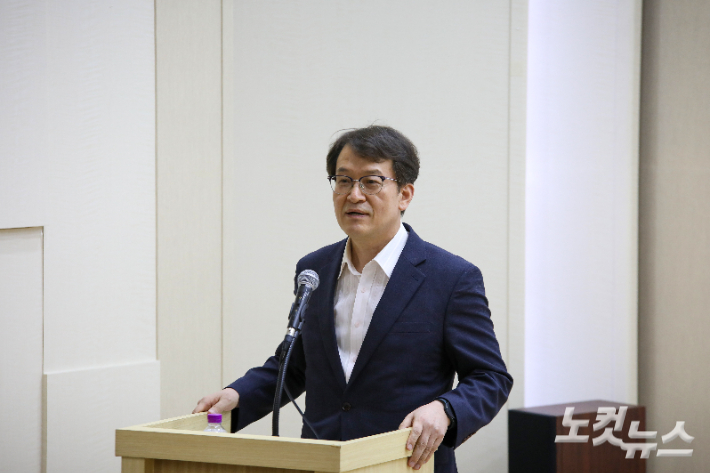 전주노회 동반목회자지원위원회 박종숙 위원장이 컨퍼런스 취지를 설명하고 있다.