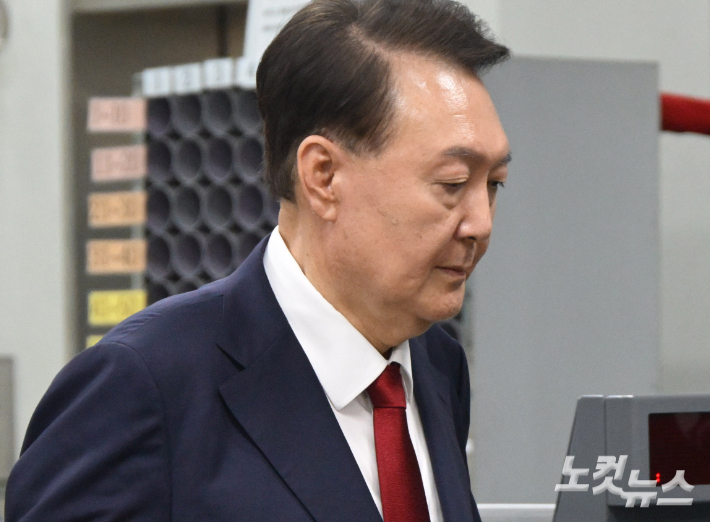 내란특검, 尹 강제구인 검토…순직해병 특검은 자택 압수수색[박지환의 뉴스톡]